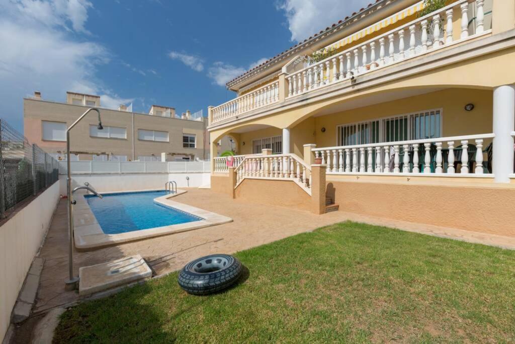 La Rapita - Apartamento De Dos Dormitorios Con Piscina Comunitaria Alcanar Dış mekan fotoğraf