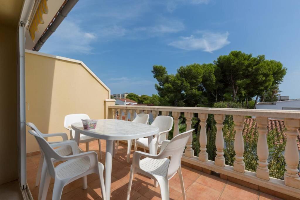 La Rapita - Apartamento De Dos Dormitorios Con Piscina Comunitaria Alcanar Dış mekan fotoğraf