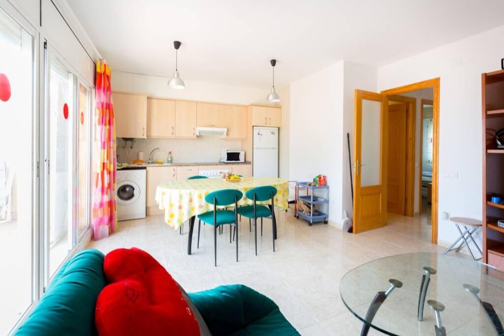La Rapita - Apartamento De Dos Dormitorios Con Piscina Comunitaria Alcanar Dış mekan fotoğraf